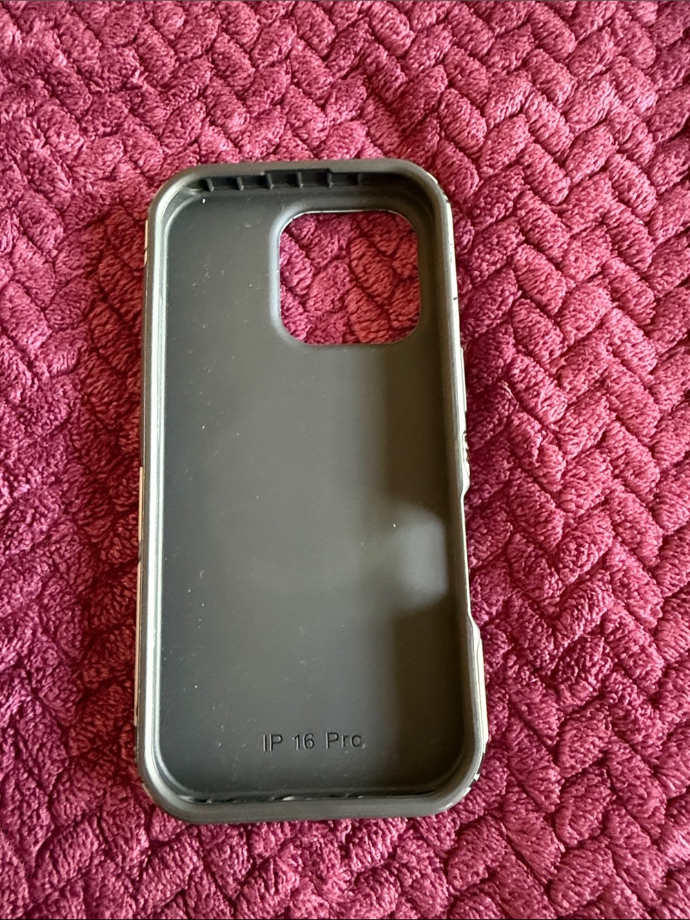 Phone case - Picture 3 of 6